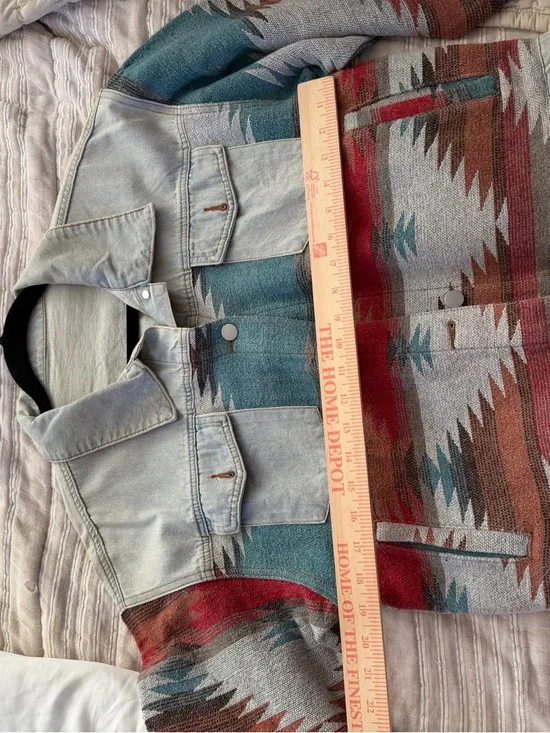 Women’s Patterned Southwestern Denim Jacket in Multi-Color - Picture 7 of 7